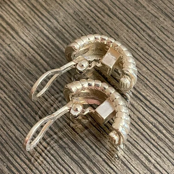 Vintage Premier Designs Ribbed Silver-tone Clip Earrings - Picture 9 of 14